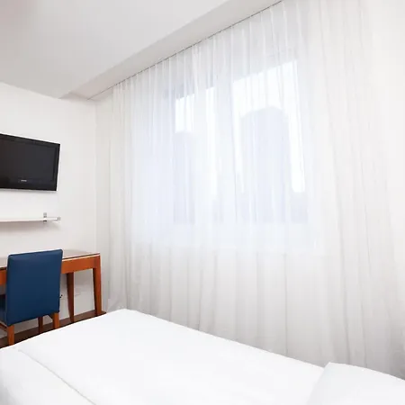 Swiss Star Marc Aurel - Self Check-in דירה *