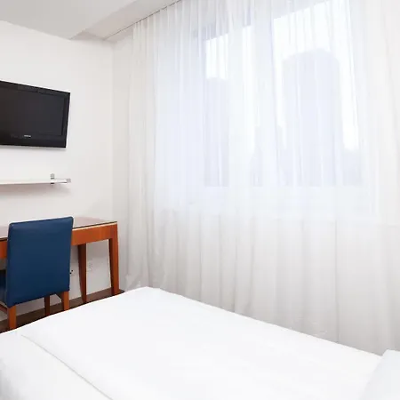 Swiss Star Marc Aurel - Self Check-in Apartment Zurich