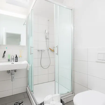 Swiss Star Marc Aurel - Self Check-in *