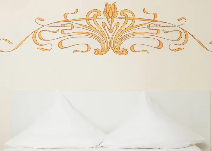 Swiss Star Marc Aurel - Self Check-in