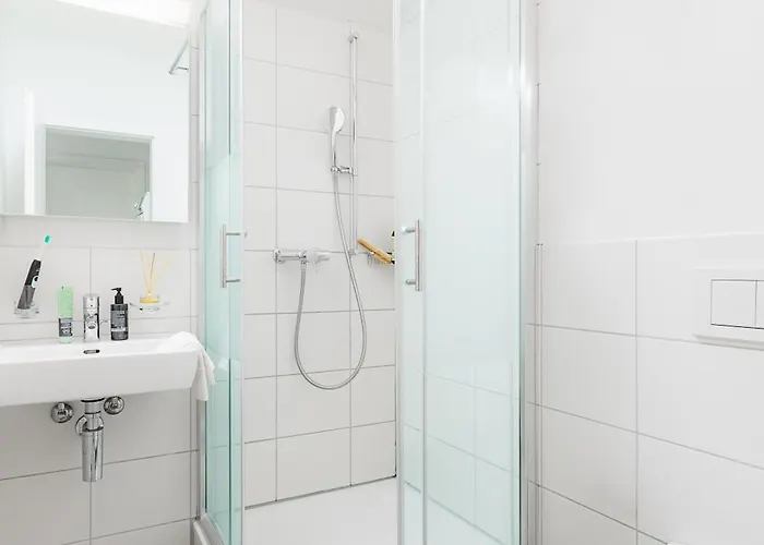 Swiss Star Marc Aurel - Self Check-in *